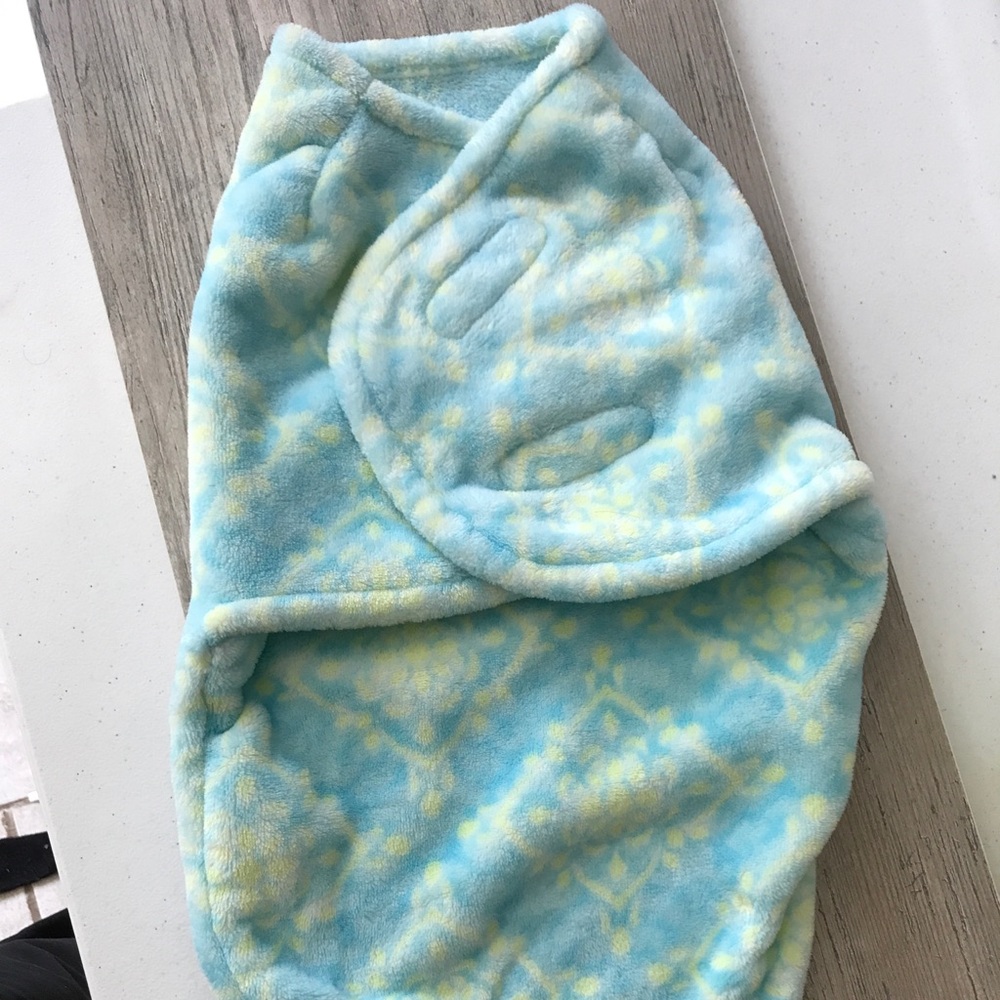 Baby swaddler